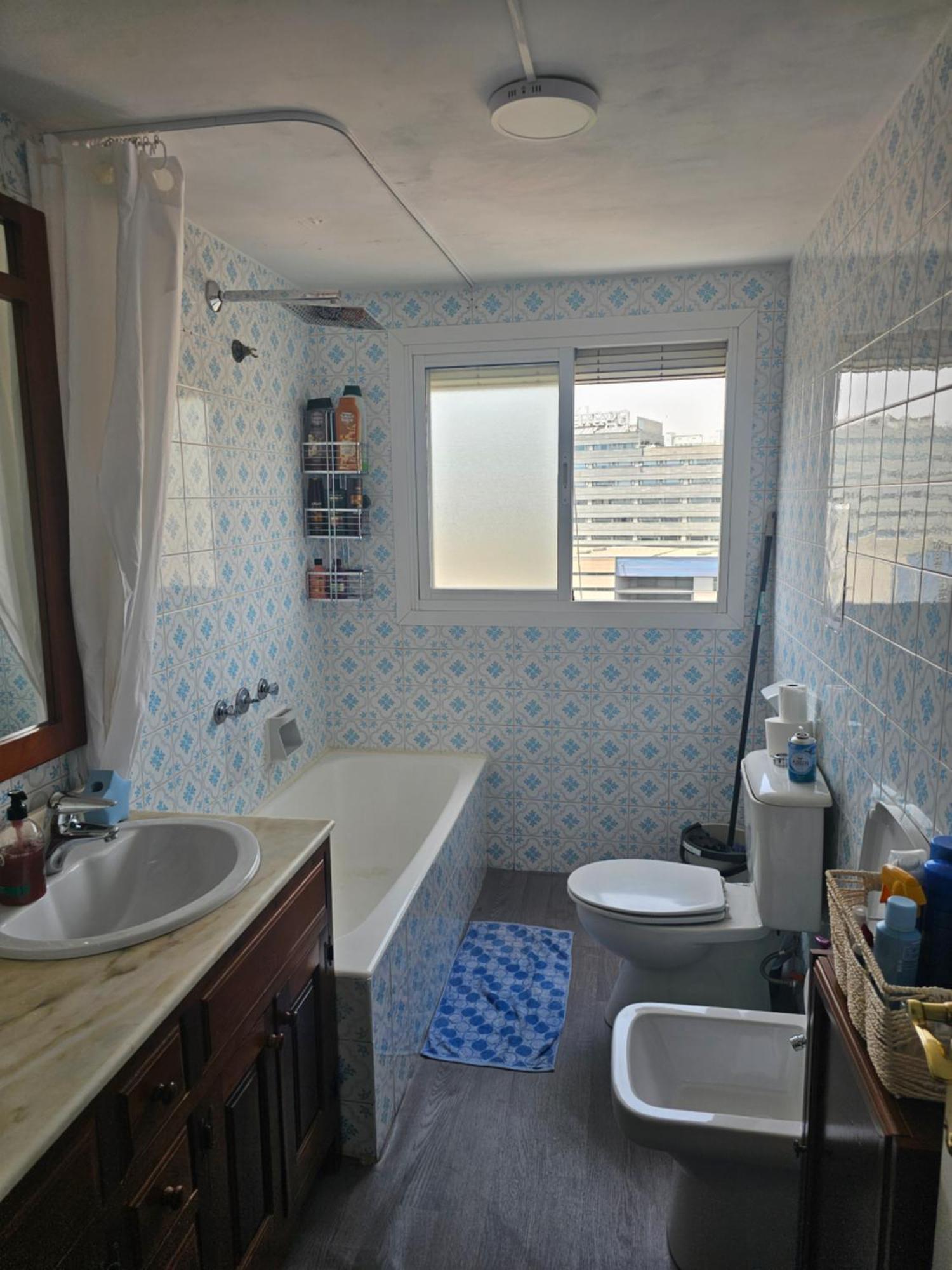 Privada Comoda Centro Vialia Estacion De Tren Maria Zambrano Y Tambien Cerca A La Playa Séjour chez l'habitant Málaga