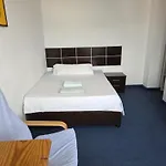Habitacion Privada Comoda Centro Malaga Vialia Estacion De Tren Maria Zambrano Y Tambien Cerca A La Playa