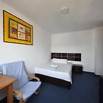 Habitacion Privada Comoda Centro Malaga Vialia Estacion De Tren Maria Zambrano Y Tambien Cerca A La Playa